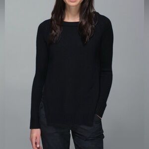 Lululemon Yin To You Sweater
Black style W3H07S